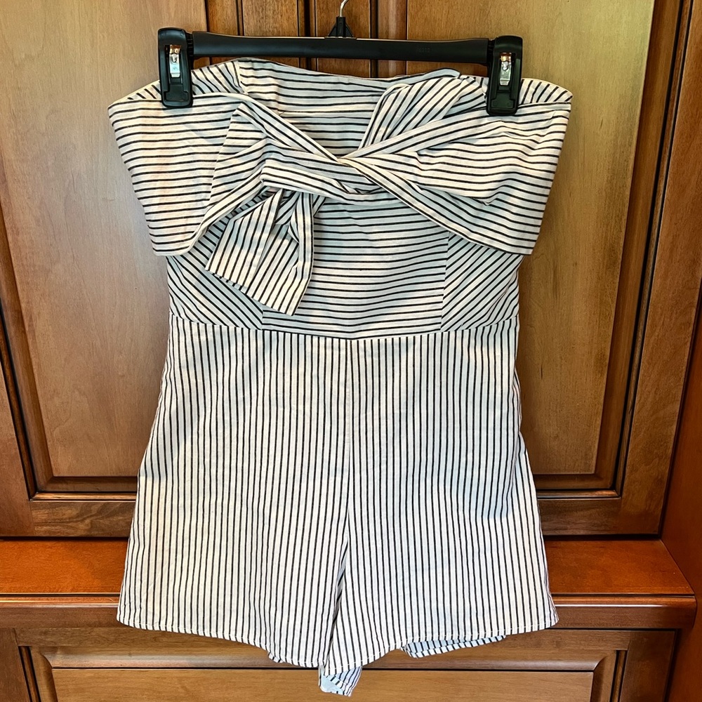 DO+BE Black and White Strapless Dress